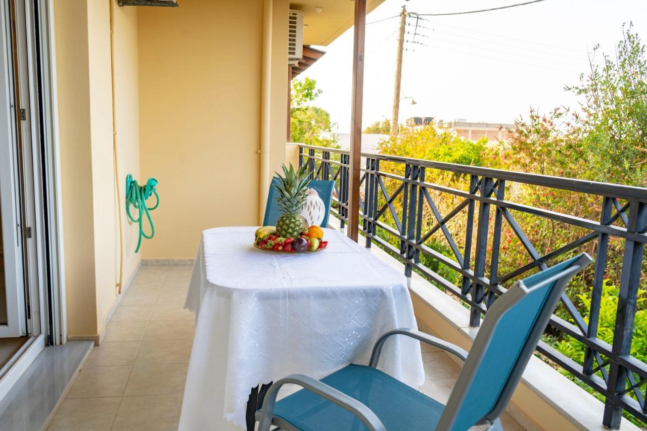 A Quiet Apartment Close To The Sea Goúvai Ngoại thất bức ảnh